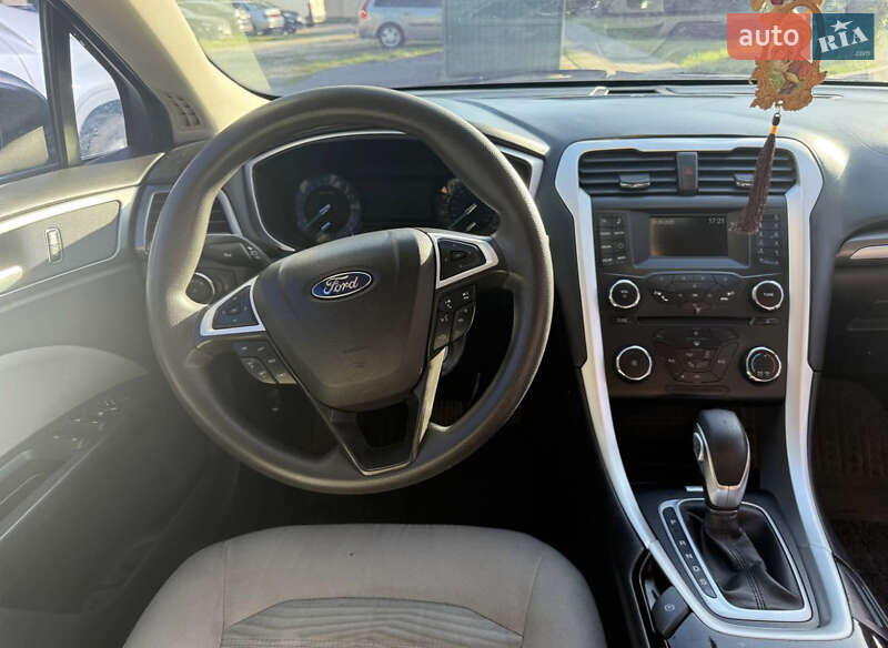 Седан Ford Fusion 2015 в Коломиї
