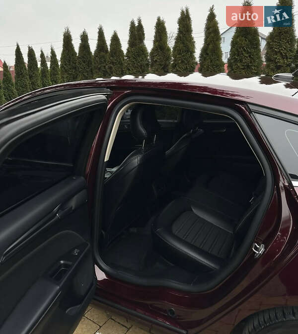 Седан Ford Fusion 2018 в Львові