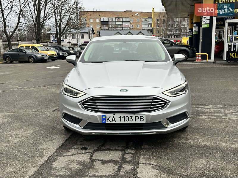 Седан Ford Fusion 2017 в Києві