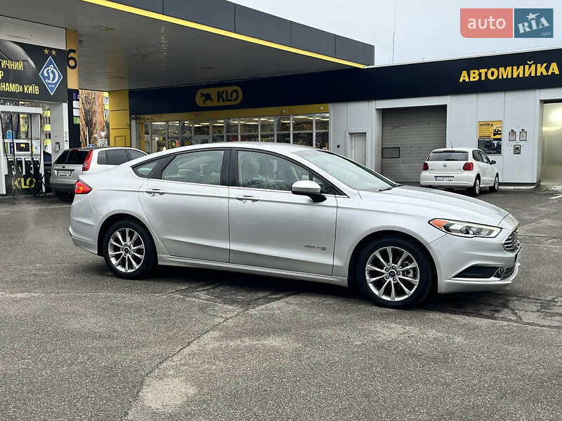 Седан Ford Fusion 2017 в Києві
