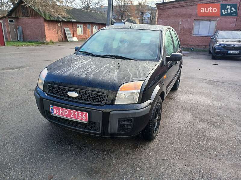 Хетчбек Ford Fusion 2006 в Чернігові