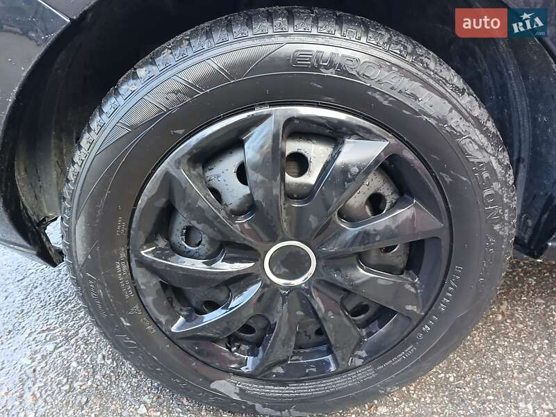 Хетчбек Ford Fusion 2006 в Чернігові