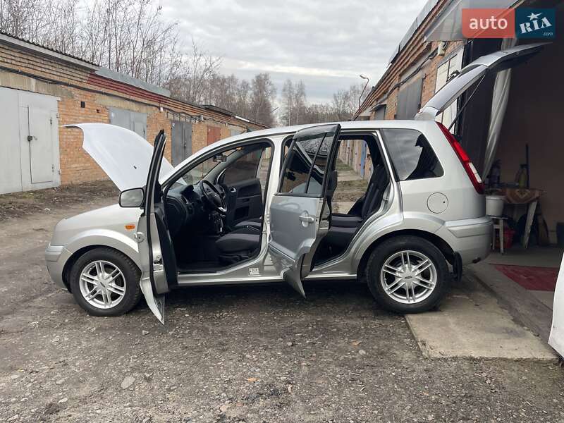 Хетчбек Ford Fusion 2010 в Ніжині