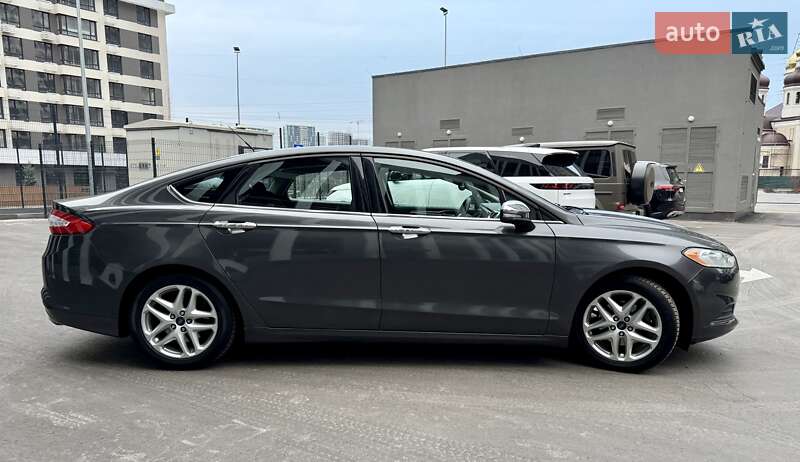 Седан Ford Fusion 2015 в Киеве фото 7 Седан Ford Fusion 2015 в Киеве