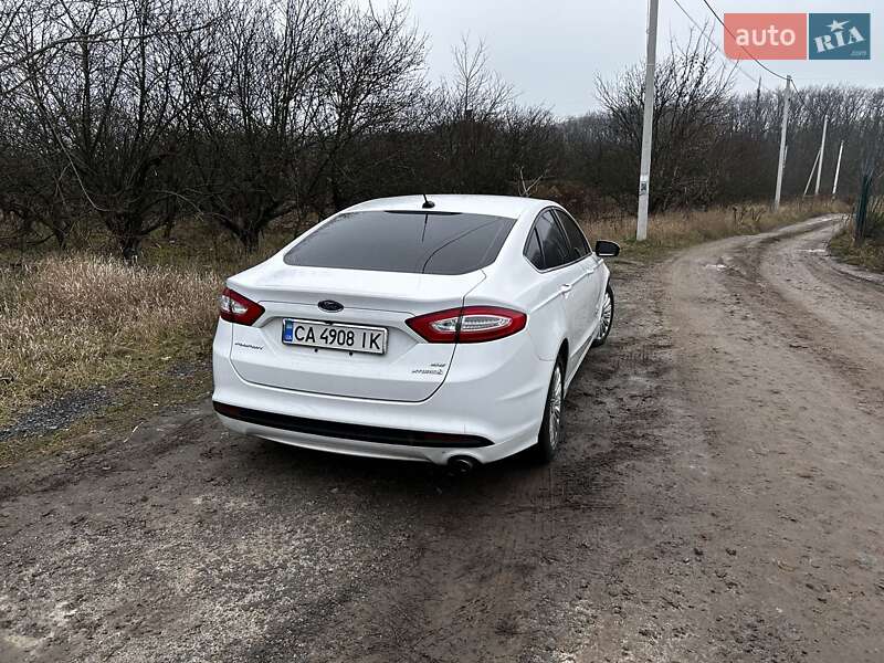 Седан Ford Fusion 2013 в Киеве фото 5 Седан Ford Fusion 2013 в Киеве