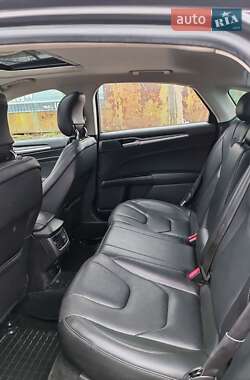 Седан Ford Fusion 2013 в Львове