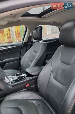Седан Ford Fusion 2013 в Львове