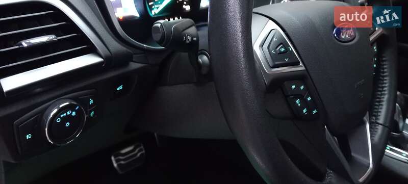 Седан Ford Fusion 2016 в Киеве фото 14 Седан Ford Fusion 2016 в Киеве