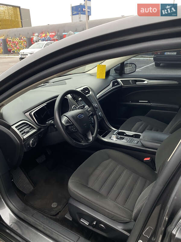 Седан Ford Fusion 2017 в Киеве фото 13 Седан Ford Fusion 2017 в Киеве