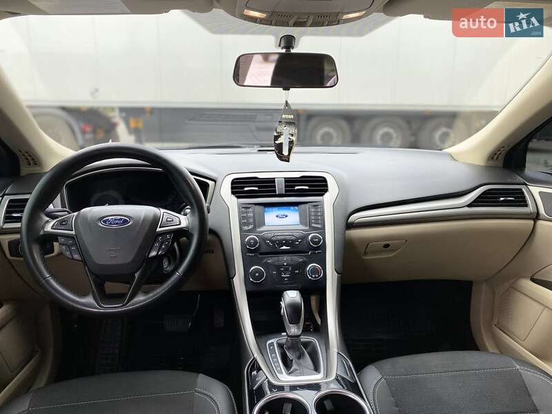 Седан Ford Fusion 2013 в Светловодске