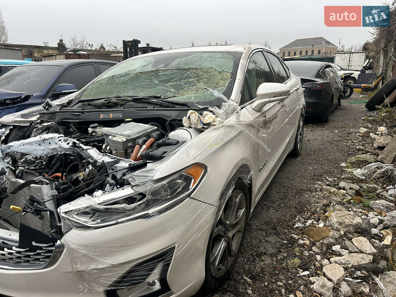 Седан Ford Fusion 2019 в Одессе