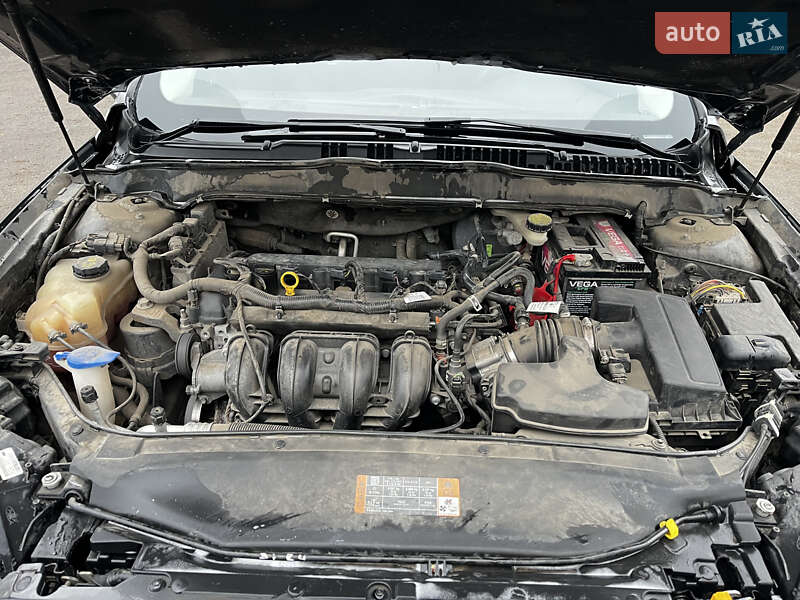 Седан Ford Fusion 2016 в Золочеве