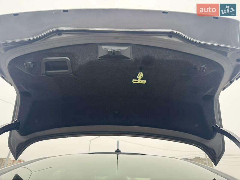 Седан Ford Fusion 2014 в Хмельницькому фото 26 Седан Ford Fusion 2014 в Хмельницькому