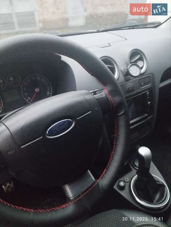 Хэтчбек Ford Fusion 2011 в Чернигове