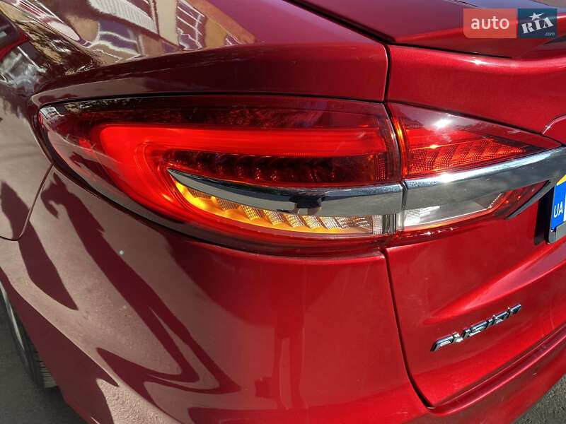 Седан Ford Fusion 2020 в Ровно