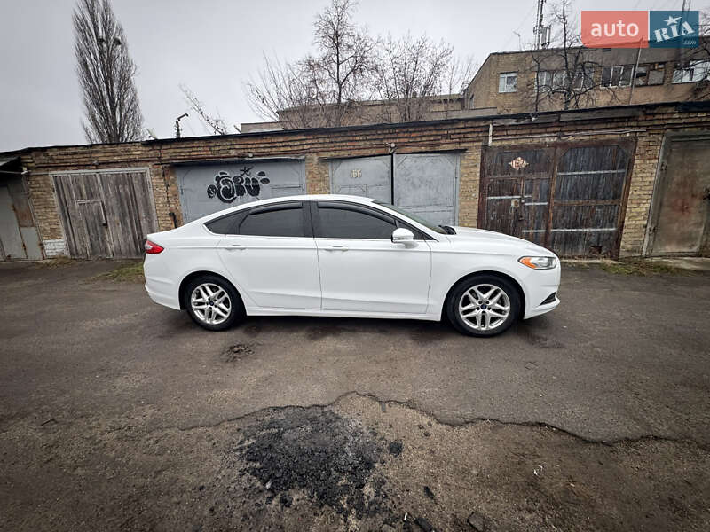 Седан Ford Fusion 2015 в Киеве фото 9 Седан Ford Fusion 2015 в Киеве