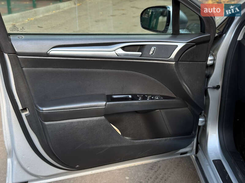 Седан Ford Fusion 2015 в Киеве