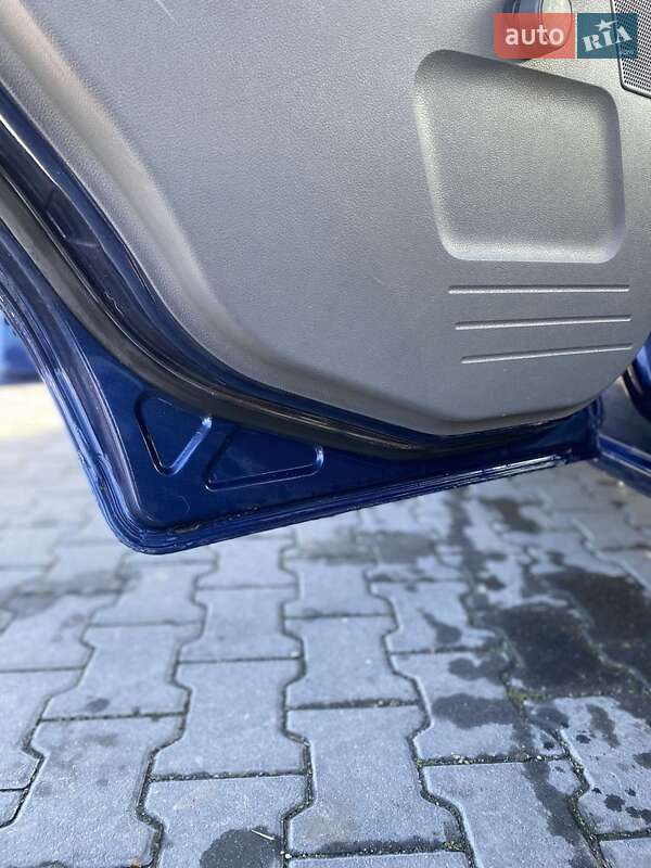 Хэтчбек Ford Fusion 2002 в Зборове фото 13 Хэтчбек Ford Fusion 2002 в Зборове