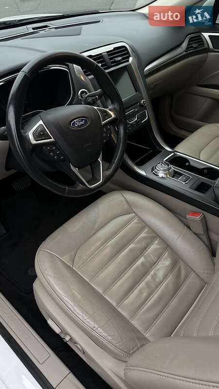 Седан Ford Fusion 2016 в Киеве фото 18 Седан Ford Fusion 2016 в Киеве