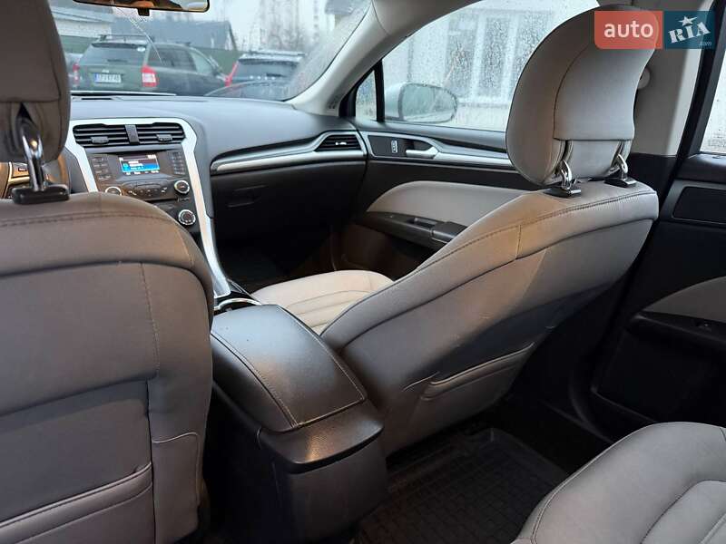 Седан Ford Fusion 2014 в Борисполі