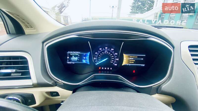 Седан Ford Fusion 2014 в Черкасах