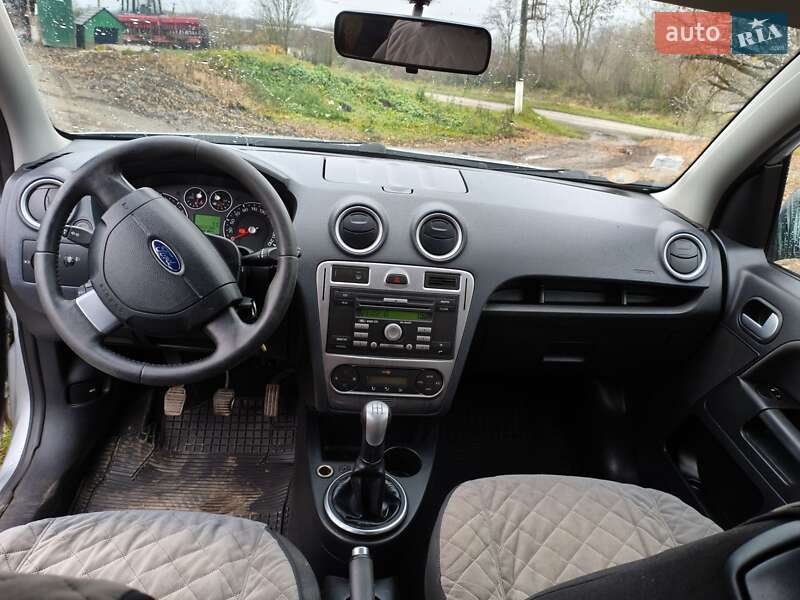 Хэтчбек Ford Fusion 2010 в Виннице фото 3 Хэтчбек Ford Fusion 2010 в Виннице