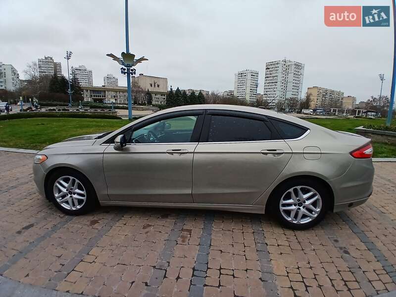 Седан Ford Fusion 2015 в Южном фото 8 Седан Ford Fusion 2015 в Южном