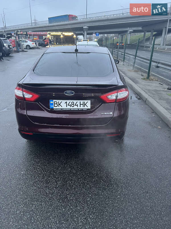 Седан Ford Fusion 2013 в Києві