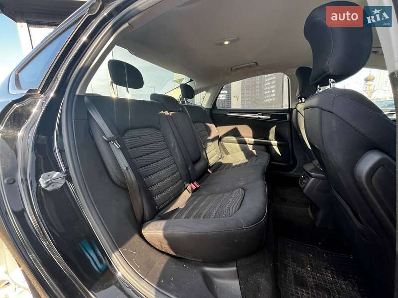 Седан Ford Fusion 2016 в Киеве фото 13 Седан Ford Fusion 2016 в Киеве