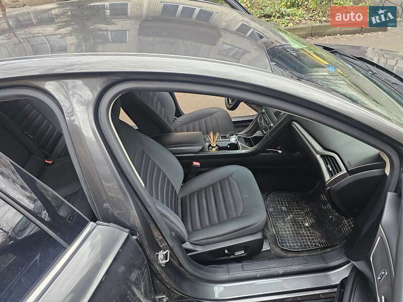 Седан Ford Fusion 2018 в Тернополе