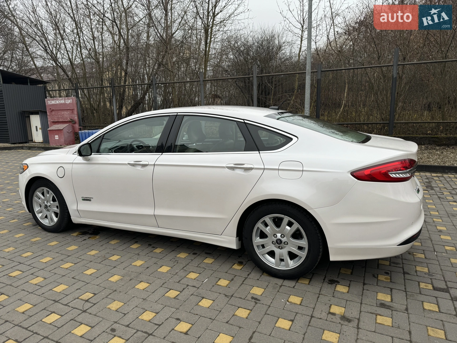2016 Ford Fusion - мініатюра 9