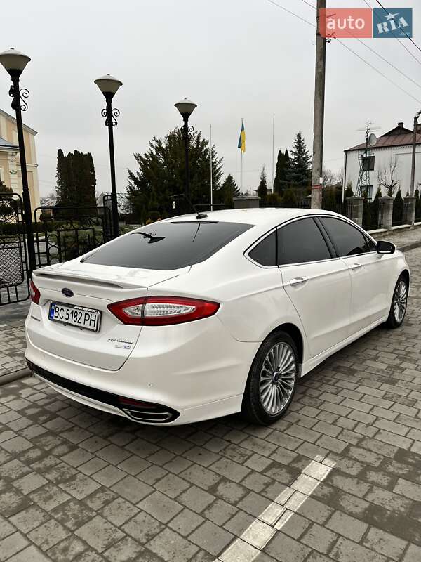 Седан Ford Fusion 2014 в Бродах