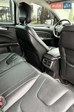 Седан Ford Fusion 2014 в Бродах