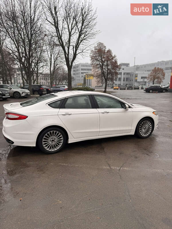 Седан Ford Fusion 2015 в Киеве