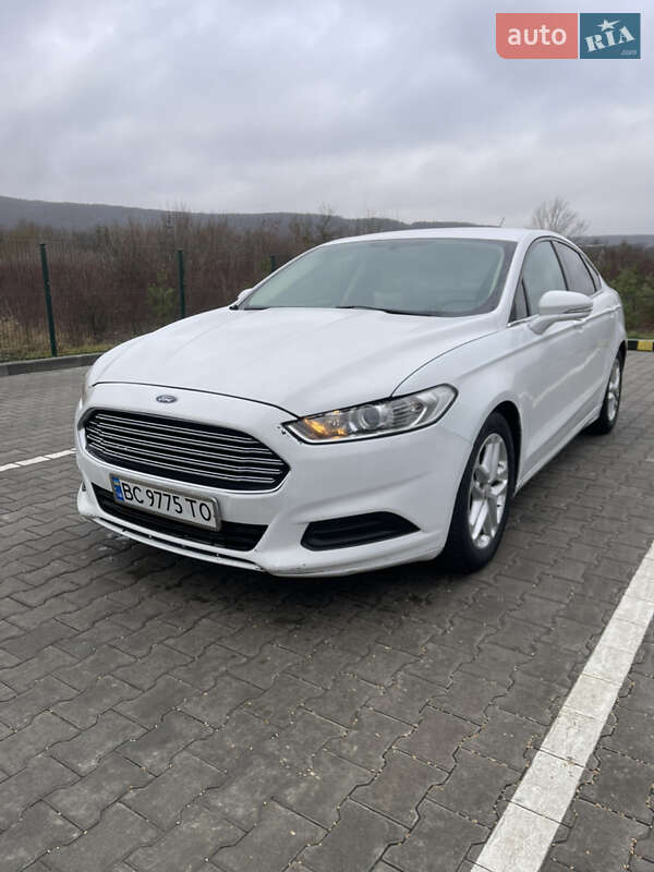 Ford Fusion 2016