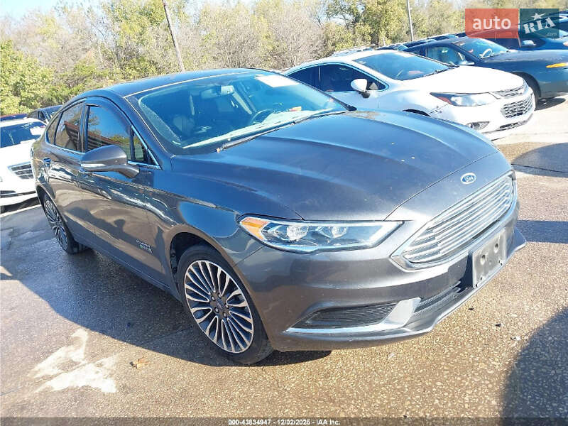Седан Ford Fusion 2018 в Львове