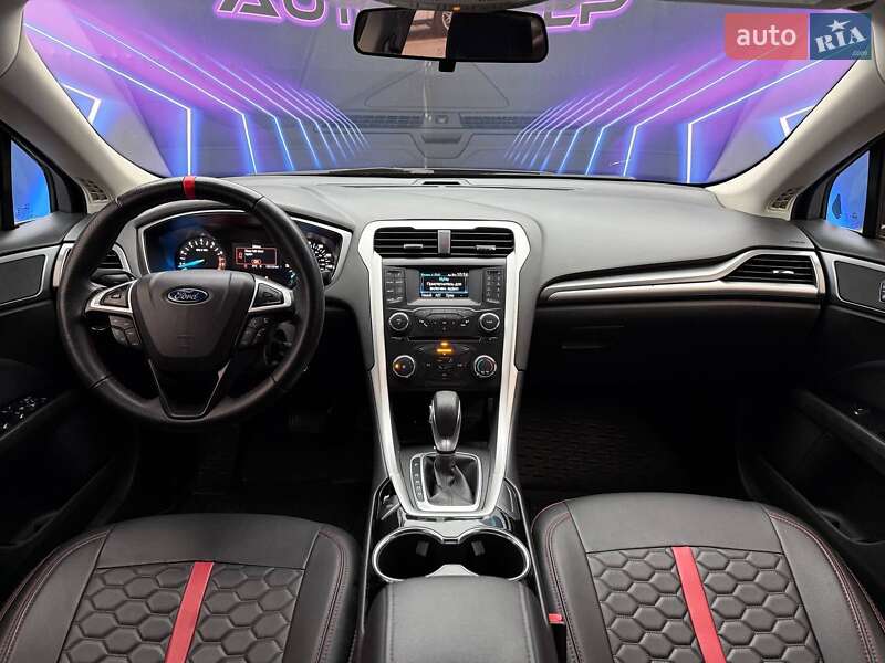 Седан Ford Fusion 2013 в Запоріжжі