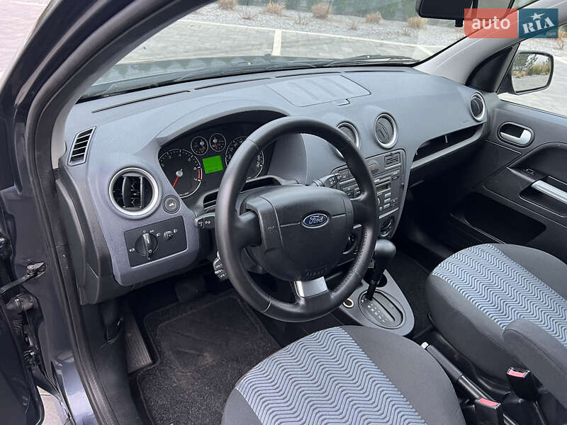 Хэтчбек Ford Fusion 2009 в Луцке