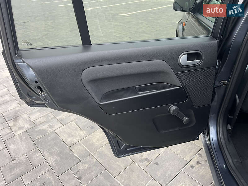 Хэтчбек Ford Fusion 2009 в Луцке