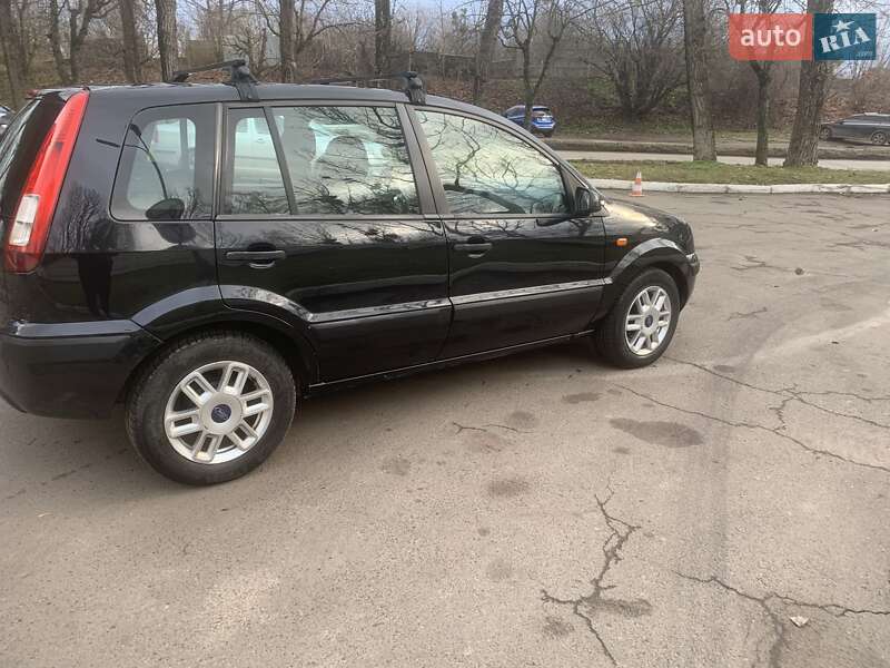 Хетчбек Ford Fusion 2008 в Львові