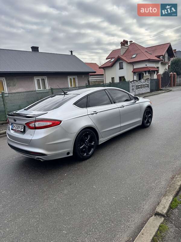 Седан Ford Fusion 2014 в Чернигове