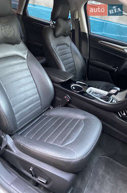 Седан Ford Fusion 2013 в Сумах