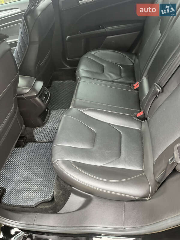 Седан Ford Fusion 2015 в Житомире