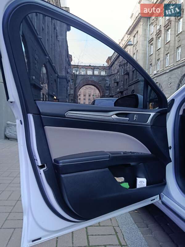 Седан Ford Fusion 2019 в Киеве фото 25 Седан Ford Fusion 2019 в Киеве