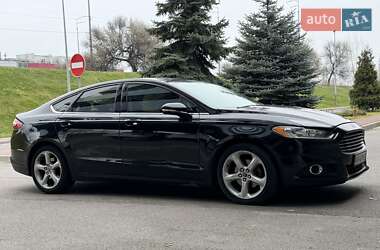 Седан Ford Fusion 2016 в Каменском