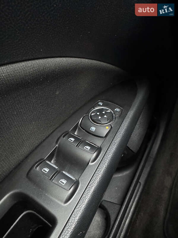 Седан Ford Fusion 2017 в Ровно фото 18 Седан Ford Fusion 2017 в Ровно