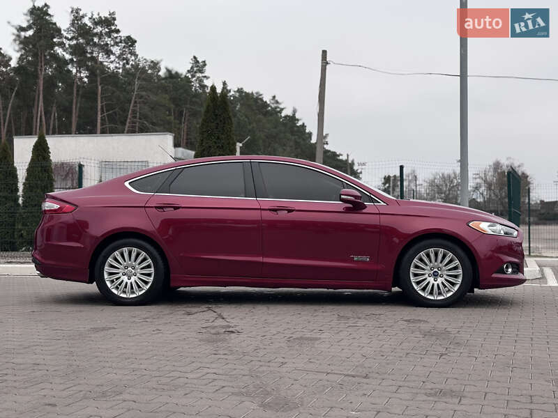 Седан Ford Fusion 2014 в Киеве фото 10 Седан Ford Fusion 2014 в Киеве