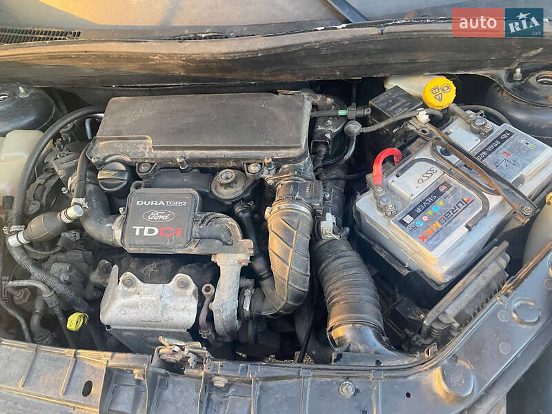 Хэтчбек Ford Fusion 2005 в Владимире фото 12 Хэтчбек Ford Fusion 2005 в Владимире