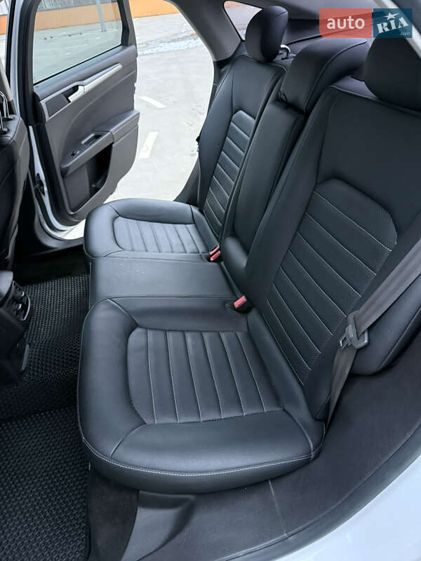 Седан Ford Fusion 2013 в Киеве фото 10 Седан Ford Fusion 2013 в Киеве