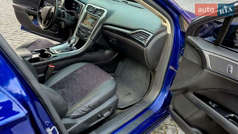 Седан Ford Fusion 2016 в Киеве фото 12 Седан Ford Fusion 2016 в Киеве